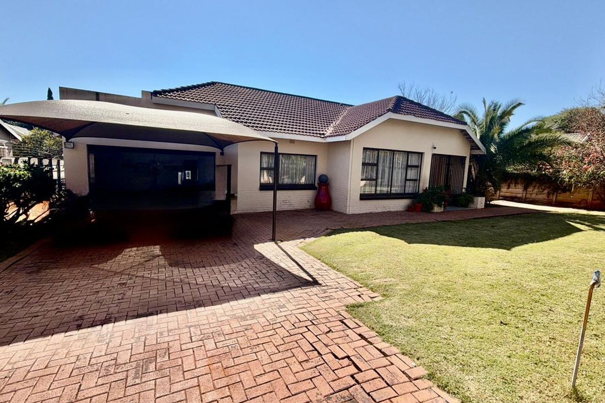 3 Bedroom house for sale in Adamayview - Photo 2