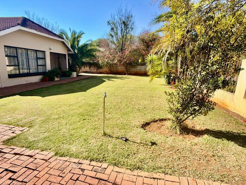 3 Bedroom house for sale in Adamayview - Photo 3