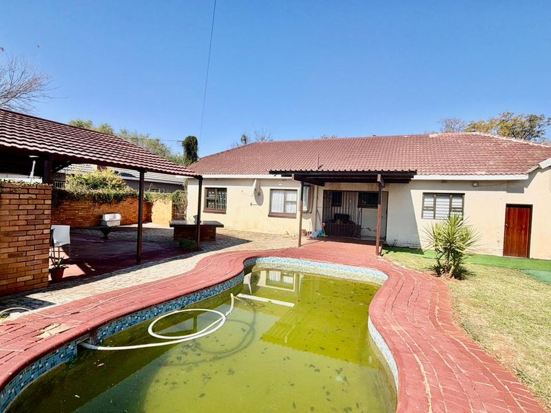 3 Bedroom house for sale in Adamayview - Photo 4