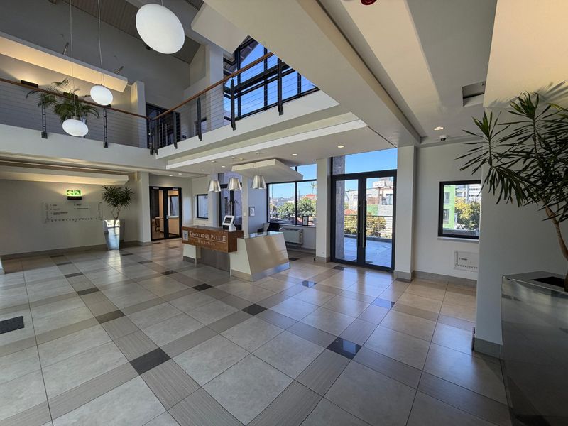 Well-Appointed Century City Workspace Near Canal Walk and Major Transport Routes - Photo 8