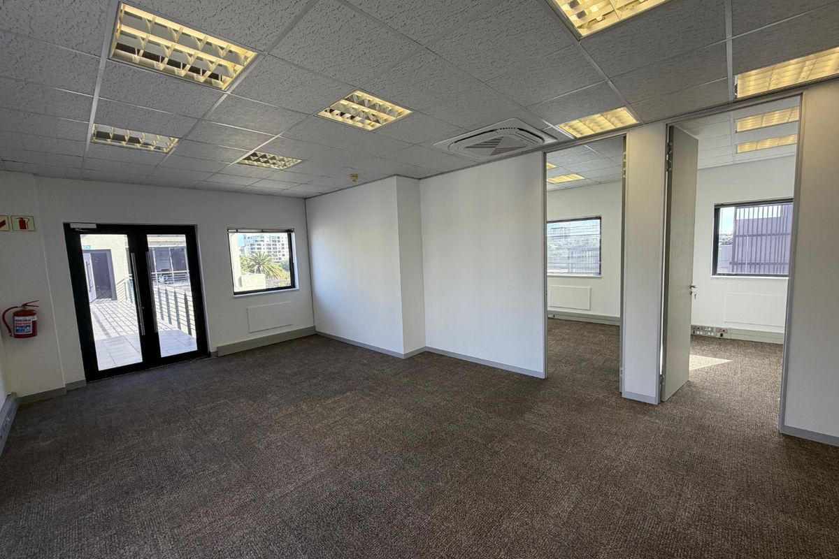 Contemporary Office Suite Near Canal Walk and Major Transport Routes - Photo 2
