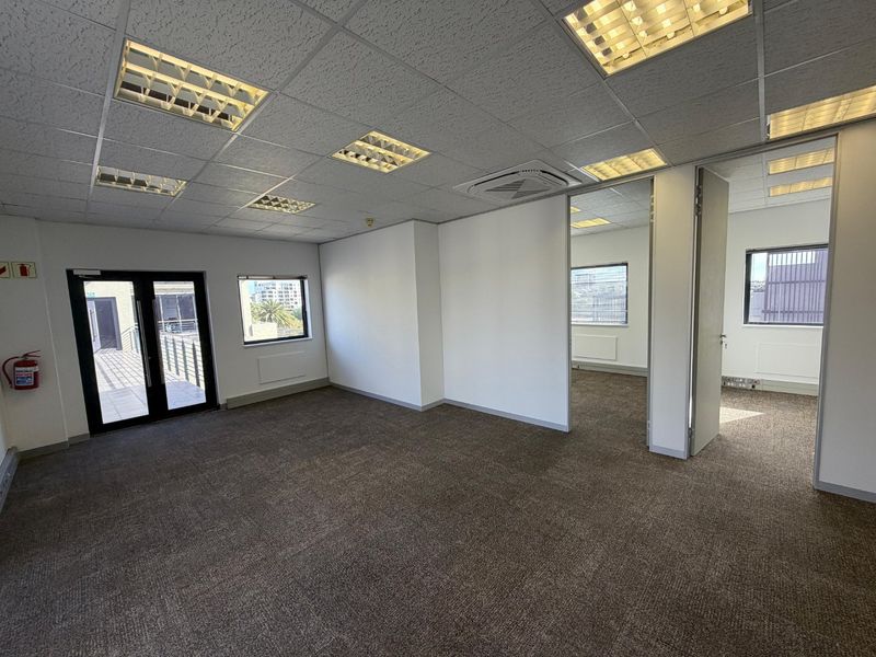 Contemporary Office Suite Near Canal Walk and Major Transport Routes - Photo 2