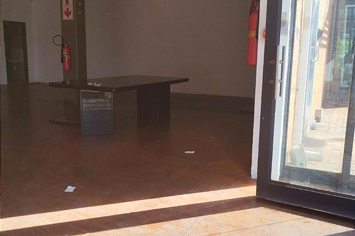 Prime 269sqm Retail Space To Let in Secure Lifestyle Complex – Montana - Photo 4