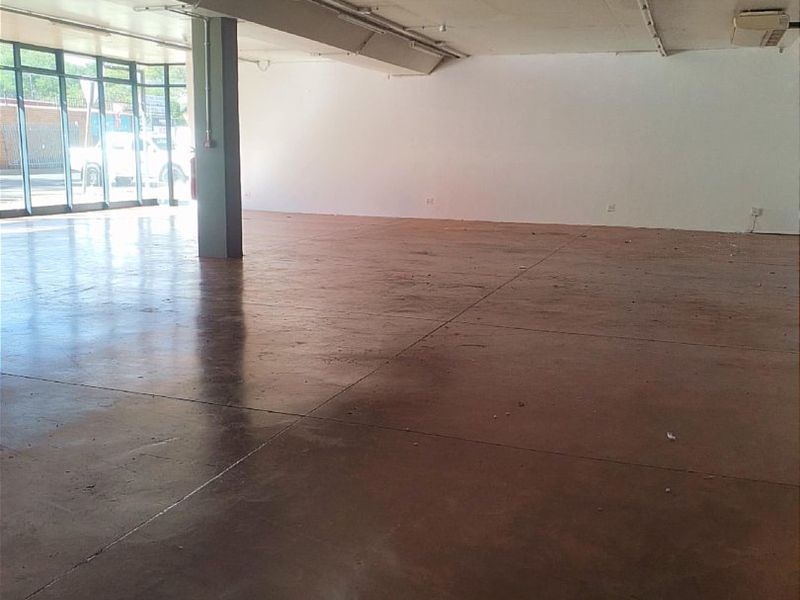 Prime 269sqm Retail Space To Let in Secure Lifestyle Complex – Montana - Photo 5