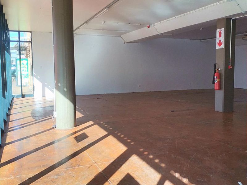 Prime 269sqm Retail Space To Let in Secure Lifestyle Complex – Montana - Photo 2