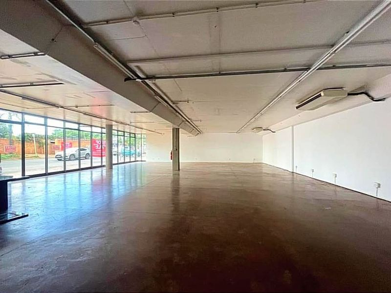 Prime 269sqm Retail Space To Let in Secure Lifestyle Complex – Montana - Photo 3