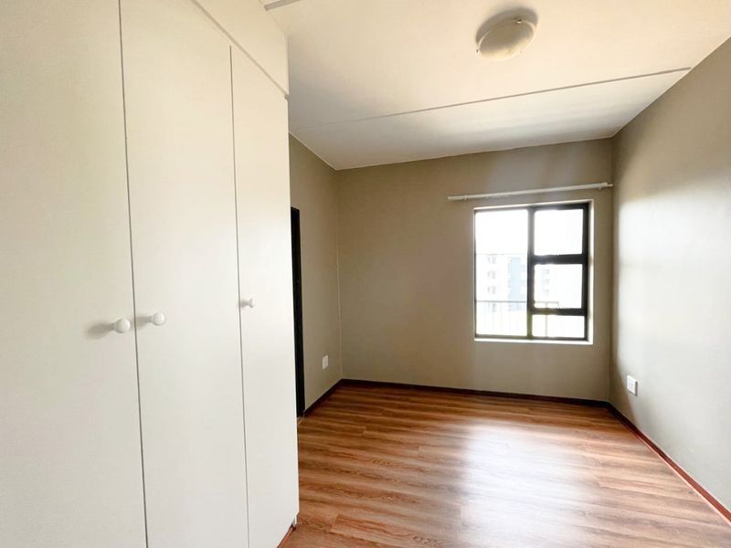 Stunning 3rd Floor 1 bed,1 bathroom To Rent Glen Acres Estate in Glen Austin AH, Midrand - Photo 7