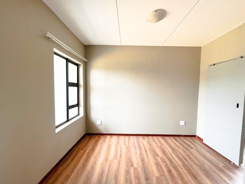 Stunning 3rd Floor 1 bed,1 bathroom To Rent Glen Acres Estate in Glen Austin AH, Midrand - Photo 6