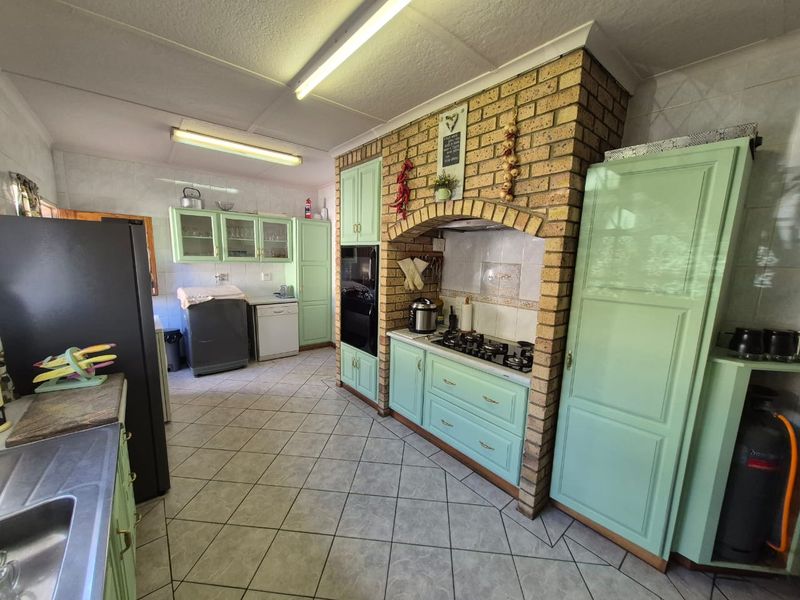 Two Homes, One Price – Perfect Family & Investment Opportunity! - Photo 9