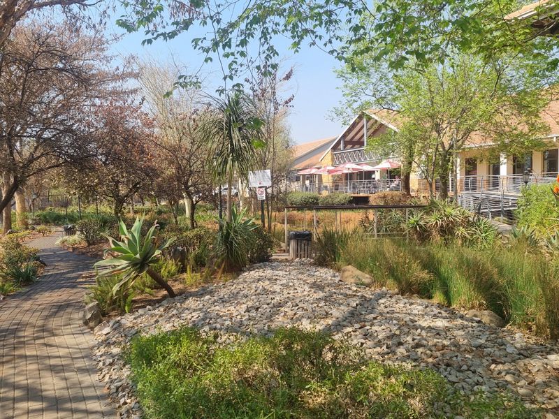 Ideal Estate Living - Photo 2