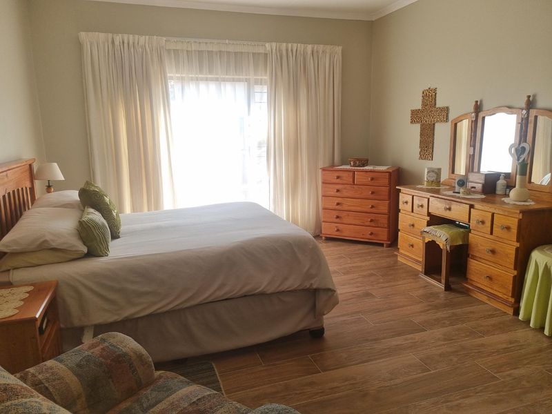 Ideal Estate Living - Photo 10