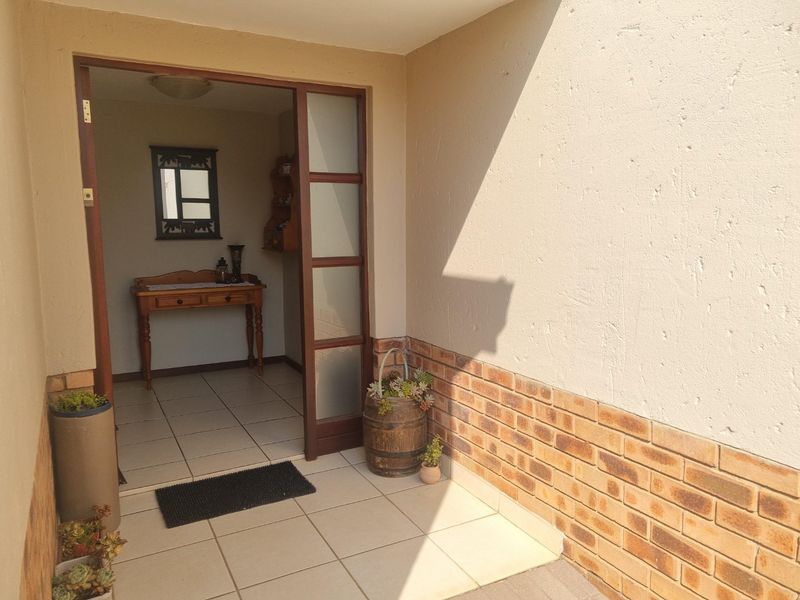 Ideal Estate Living - Photo 5