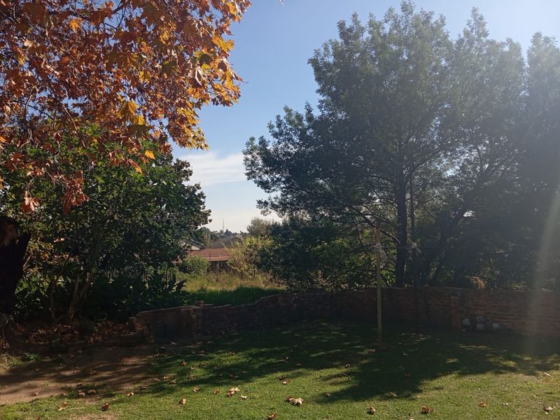 Charming Dunsevern Family Home size for Sale, Close to Corlett Gardens and Lyndhurst - Photo 7