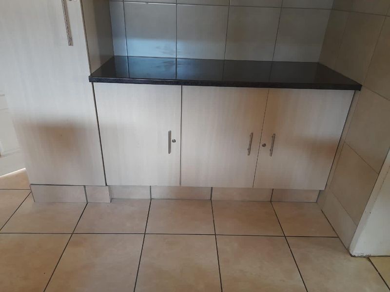 Double Stand With A 4 Bedroom House For Sale - Photo 3