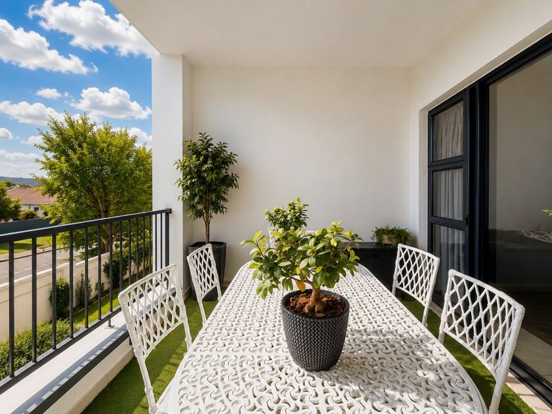 Spacious Greenstone aparment with Open Plan Living and extras! - Photo 7
