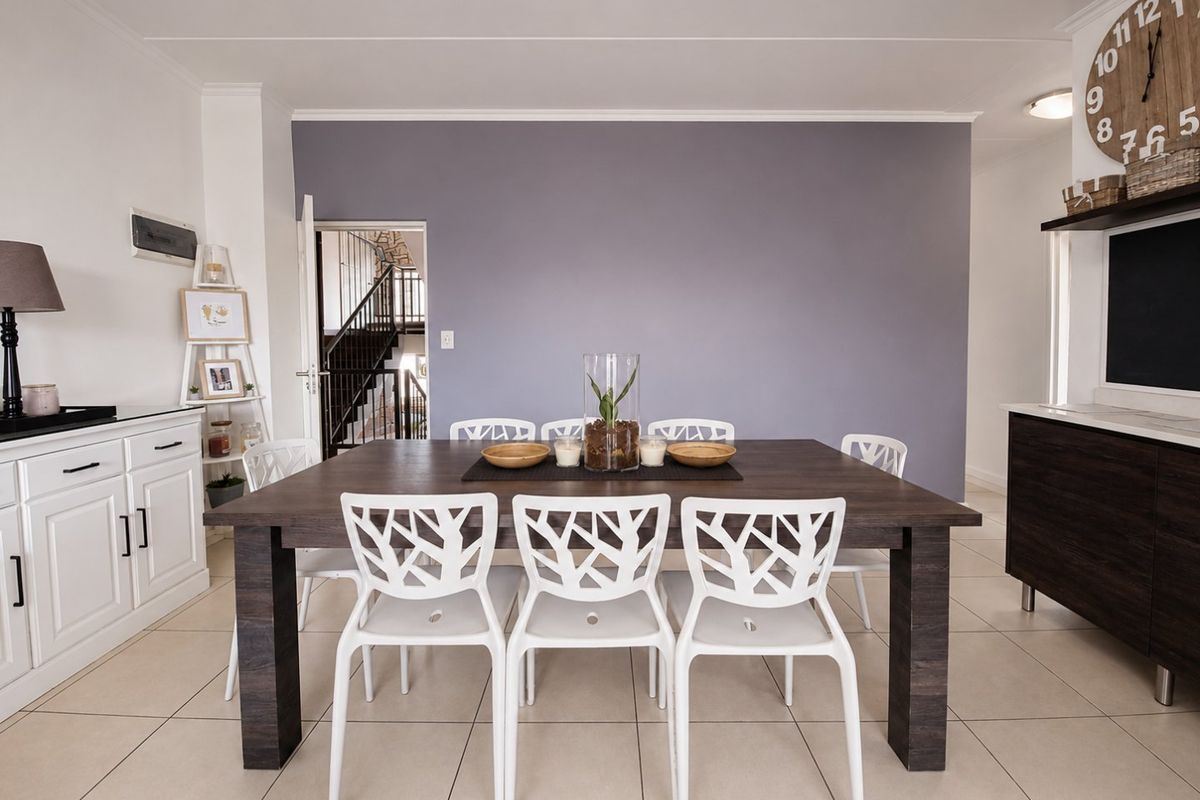 Spacious Greenstone aparment with Open Plan Living and extras! - Photo 3