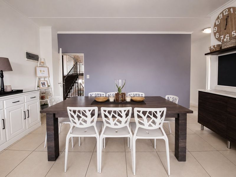 Spacious Greenstone aparment with Open Plan Living and extras! - Photo 3