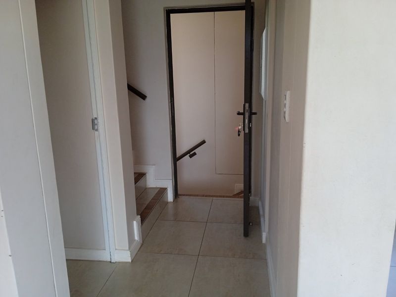 Elegant 3 bedroom Family Home for sale in Ifafi - Photo 4