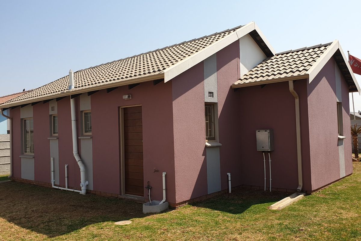 Stunning 3-bedroom house for sale in Sky City - Photo 2
