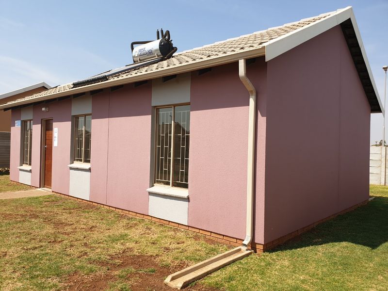 Stunning 3-bedroom house for sale in Sky City - Photo 3