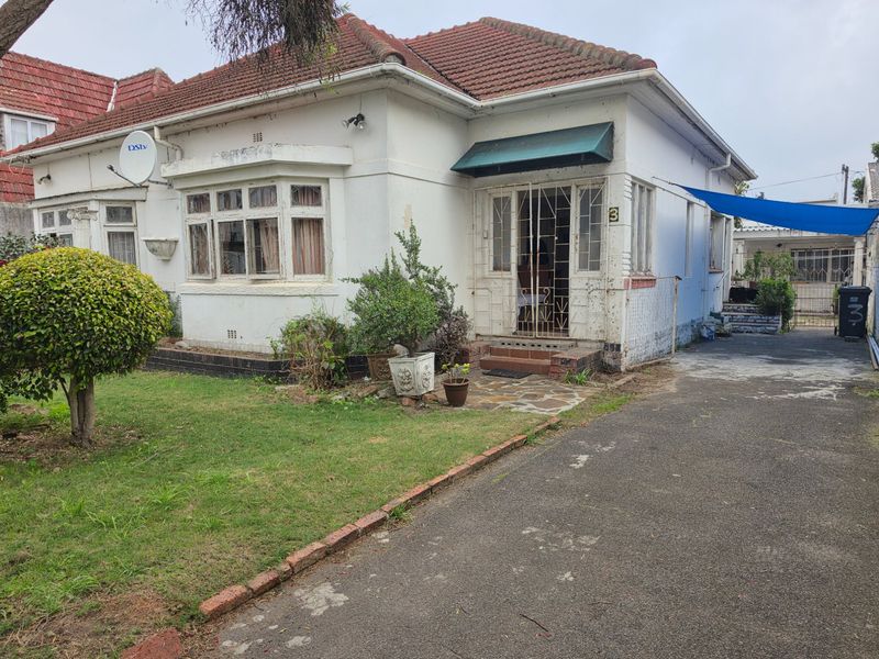 2 Bedroom Home in Goodwood - Photo 2