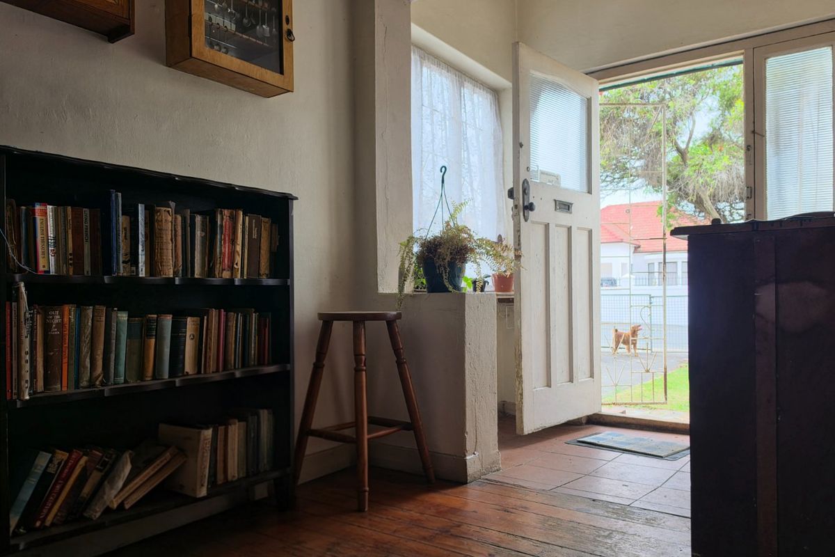 2 Bedroom Home in Goodwood - Photo 4