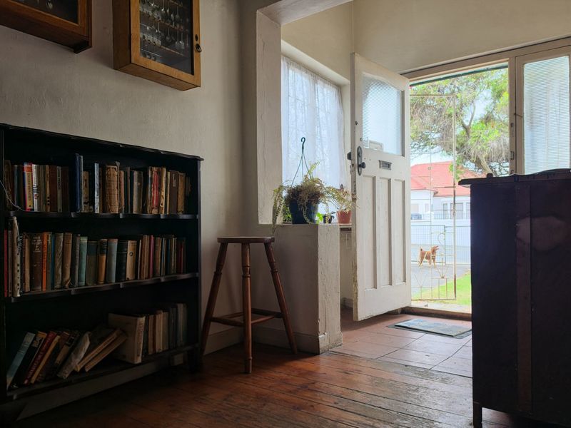 2 Bedroom Home in Goodwood - Photo 4