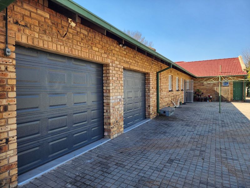3 BEDROOM HOUSE IN FLIMIEDA - Photo 2