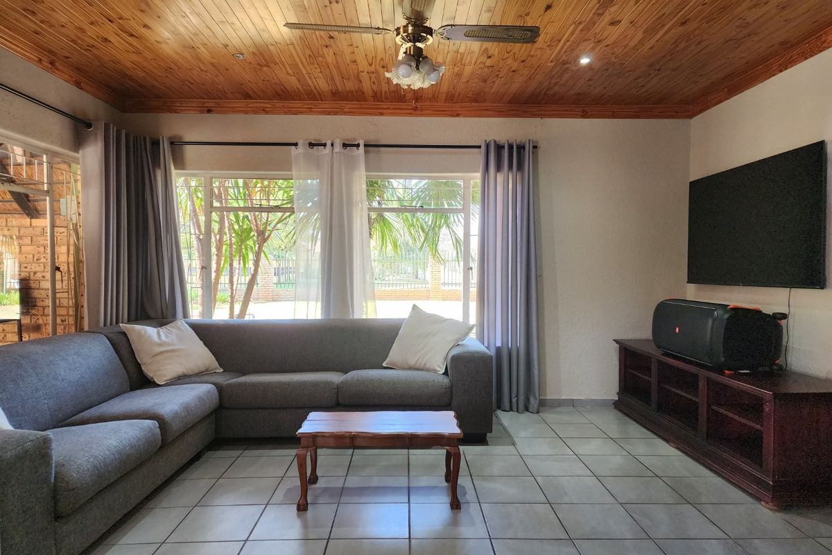 3 BEDROOM HOUSE IN FLIMIEDA - Photo 5