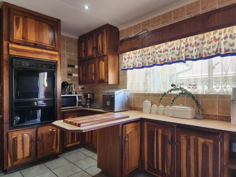 3 BEDROOM HOUSE IN FLIMIEDA - Photo 10