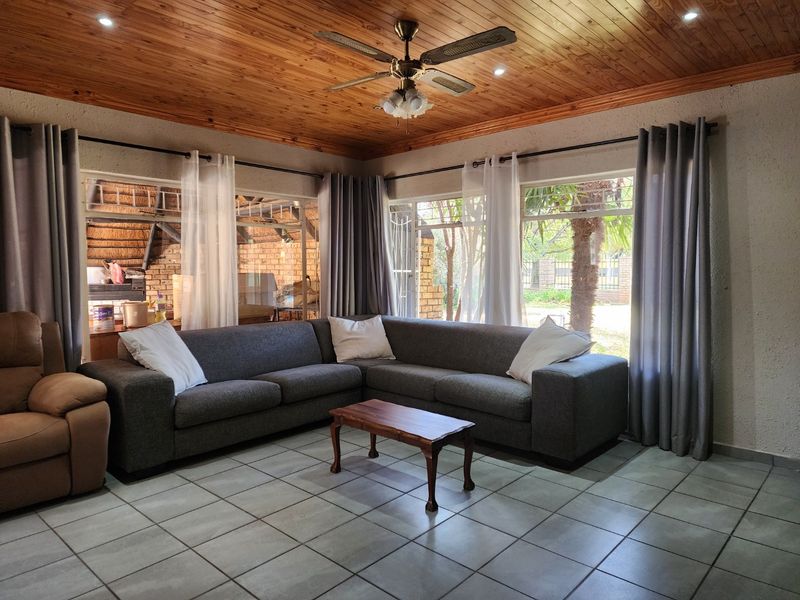 3 BEDROOM HOUSE IN FLIMIEDA - Photo 6