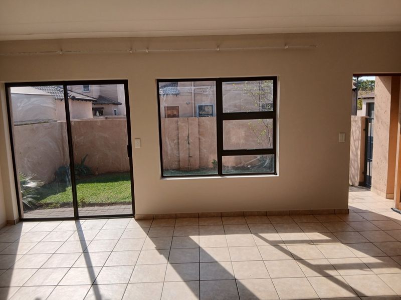 3 bedroom duplex to let available 30 June 2026 - Photo 2