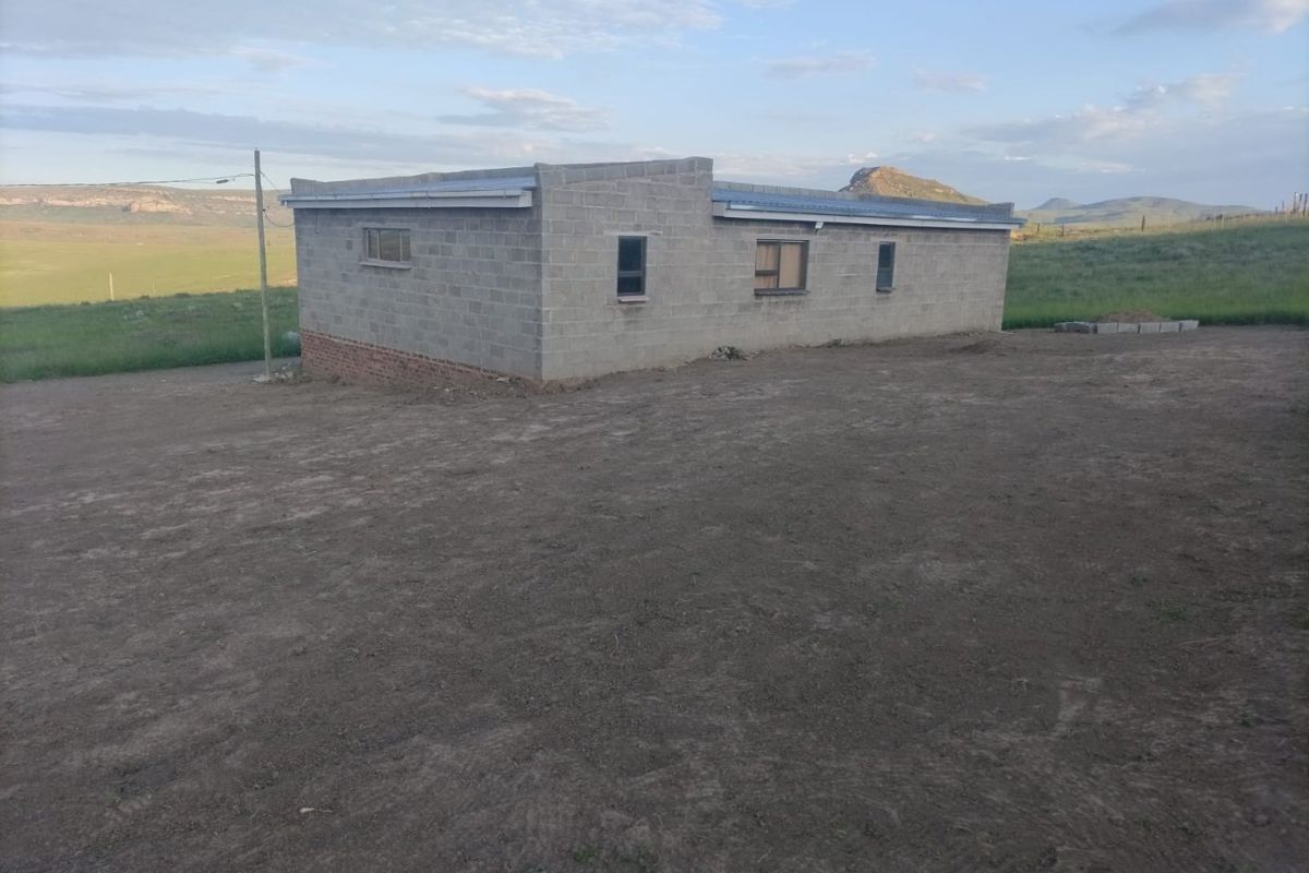 5HA Small Holding with Dwelling for Sale - Ideal for Small-Scale Farming - Photo 2