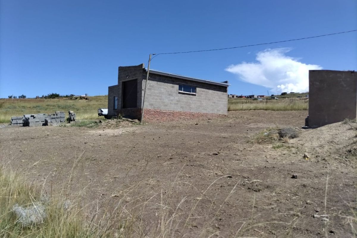 5HA Small Holding with Dwelling for Sale - Ideal for Small-Scale Farming - Photo 4