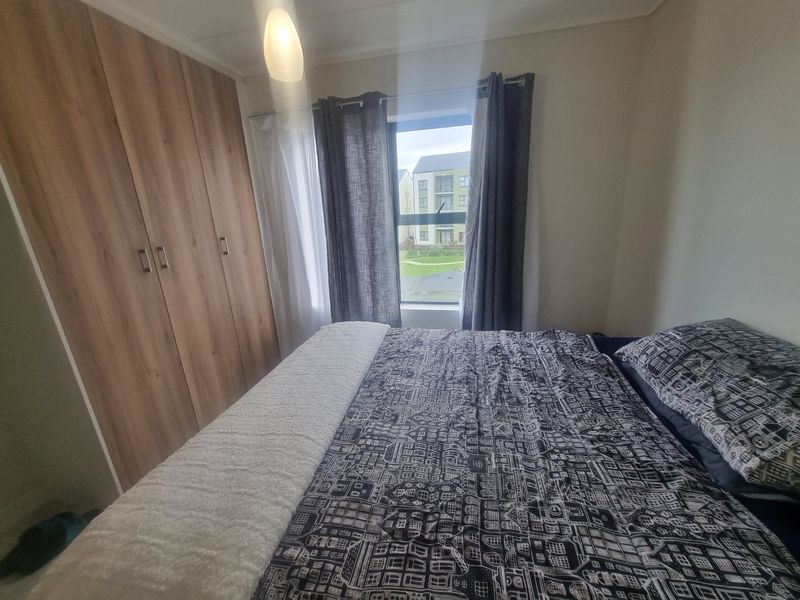 2 Bedroom Apartment for Sale in Greenbay, Gordons Bay - Photo 9