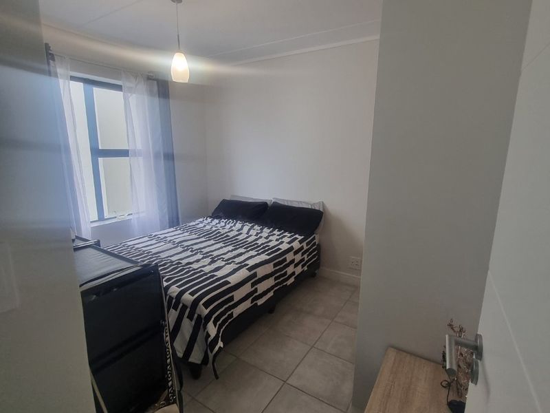 2 Bedroom Apartment for Sale in Greenbay, Gordons Bay - Photo 8