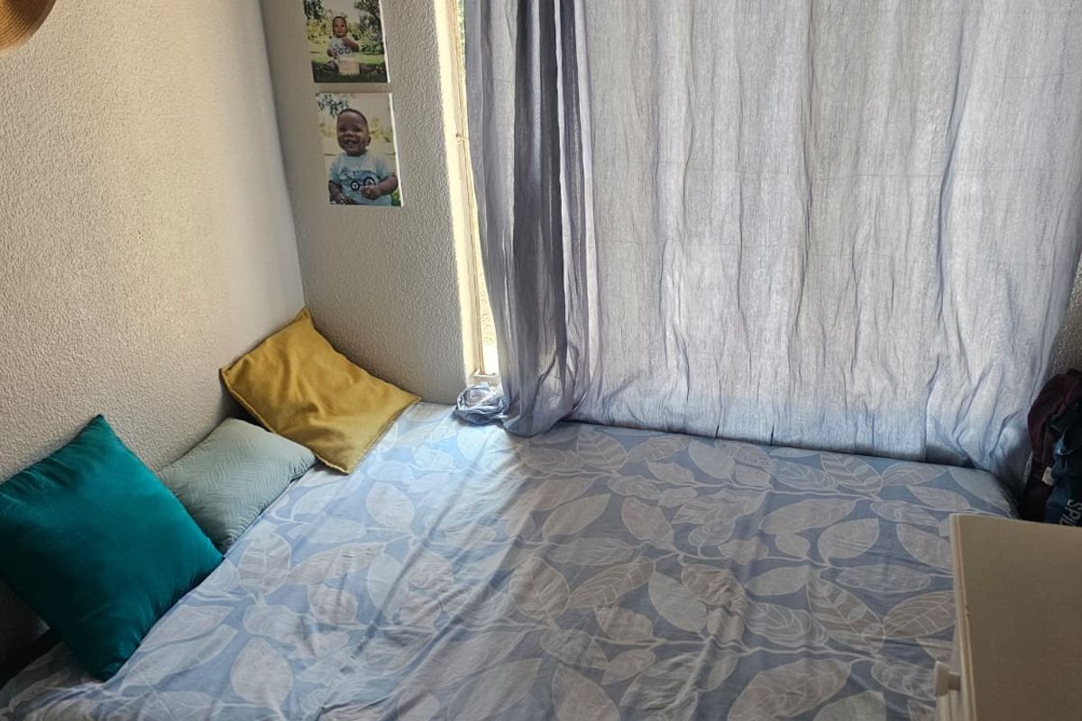 3 Bed 1Bath to rent in Country view Midrand - Photo 5