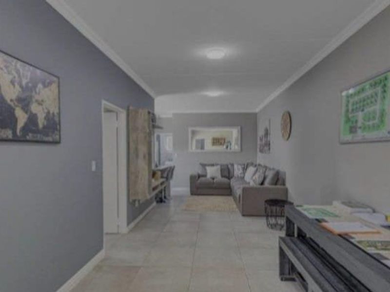 3 bedroom Apartment For rental at Waterfall manor  - Photo 7
