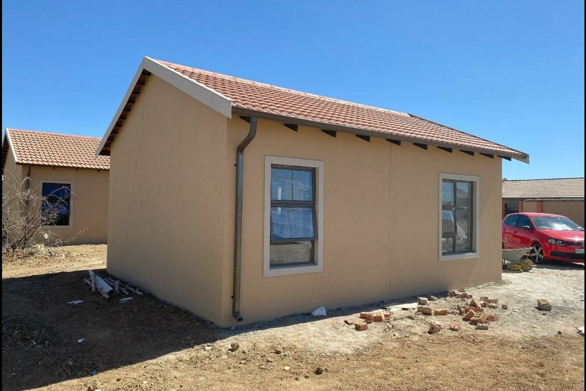 2 bedroom house for sale in Raceway - Photo 3