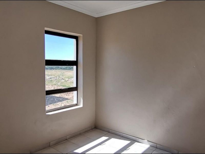 2 bedroom house for sale in Raceway - Photo 5