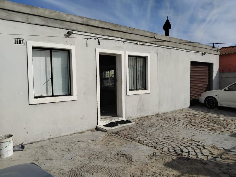 Three Bedroom House For Sale in Delft The Hague  - Photo 2
