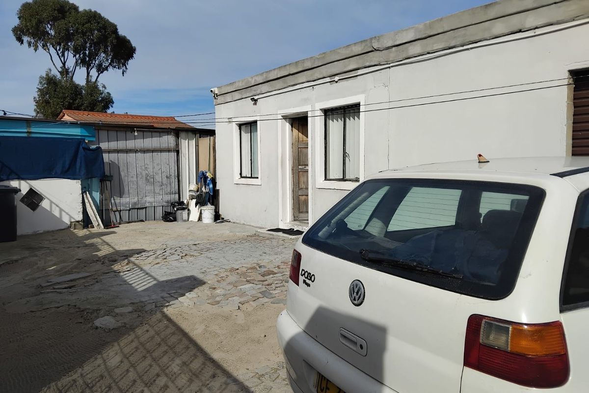 Three Bedroom House For Sale in Delft The Hague  - Photo 3