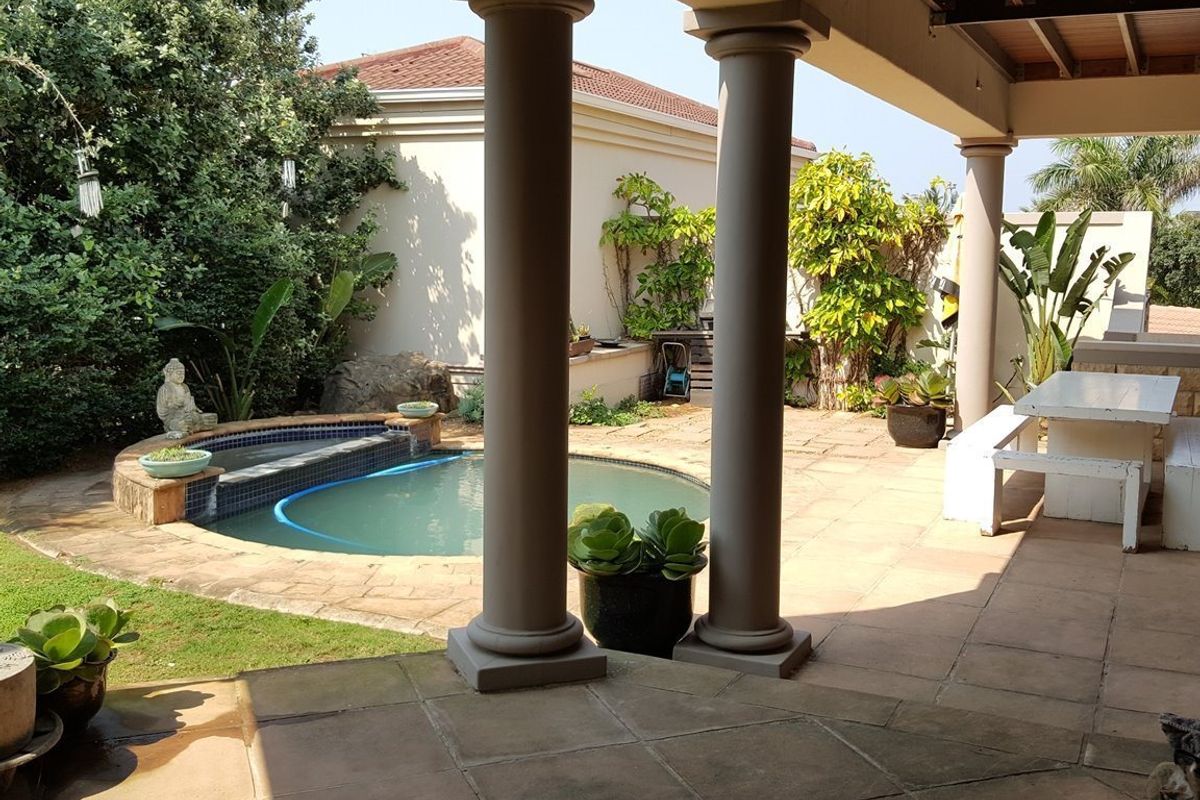 Lovely 3 Bedroom Free Standing Unit In Umhlanga - Photo 4