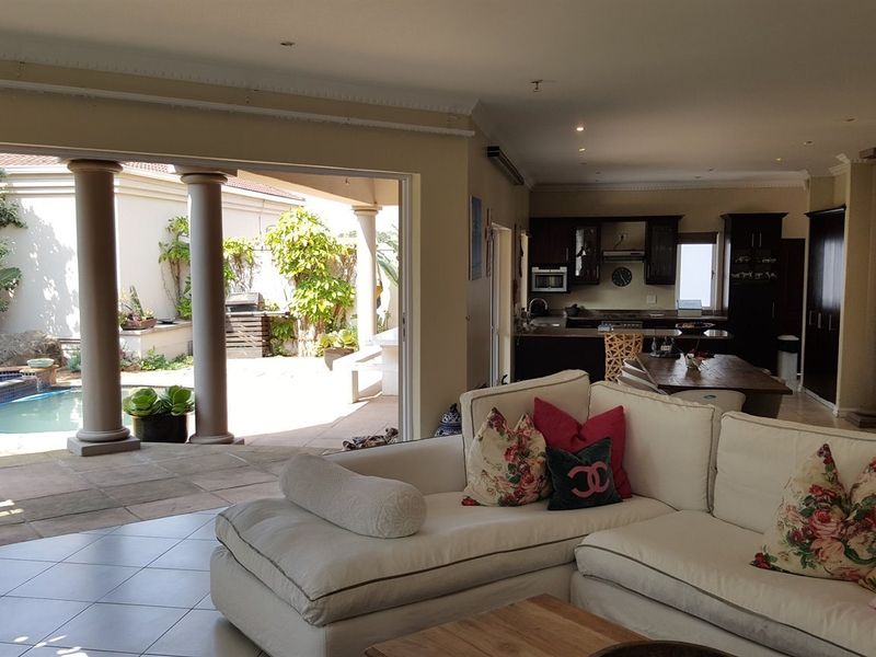 Lovely 3 Bedroom Free Standing Unit In Umhlanga - Photo 9