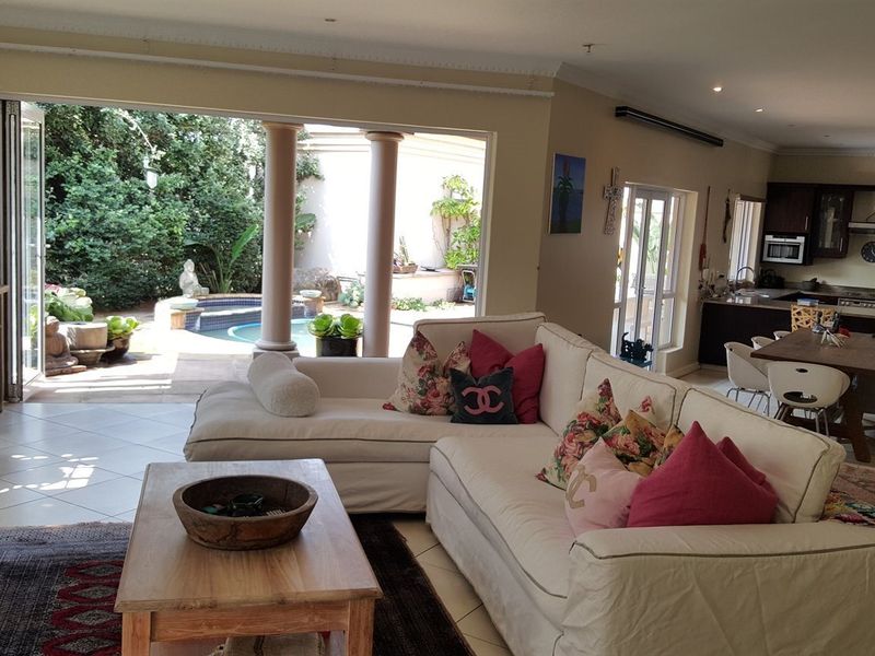 Lovely 3 Bedroom Free Standing Unit In Umhlanga - Photo 8