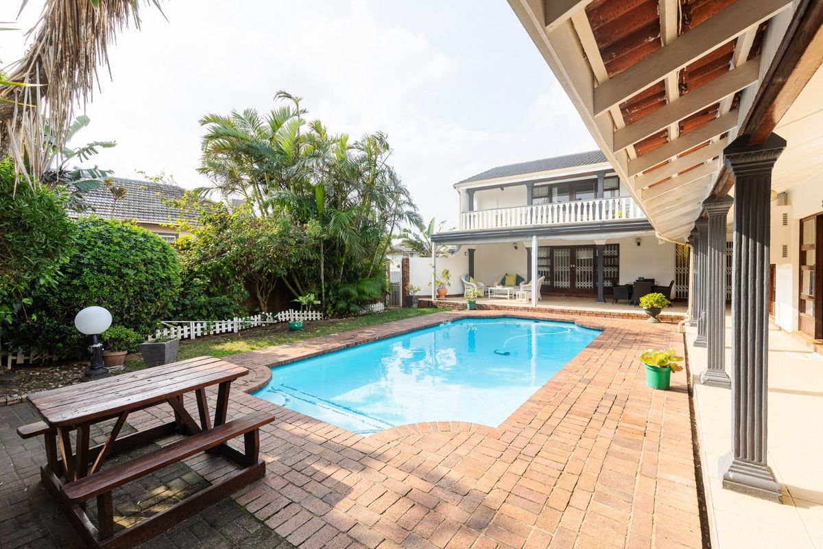 Prime Position With Income Options And Sea Views   - Photo 3