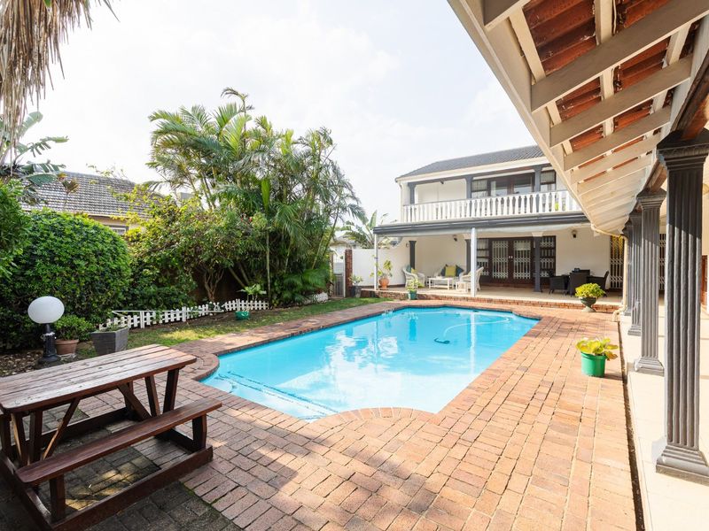 Prime Position With Income Options And Sea Views   - Photo 3