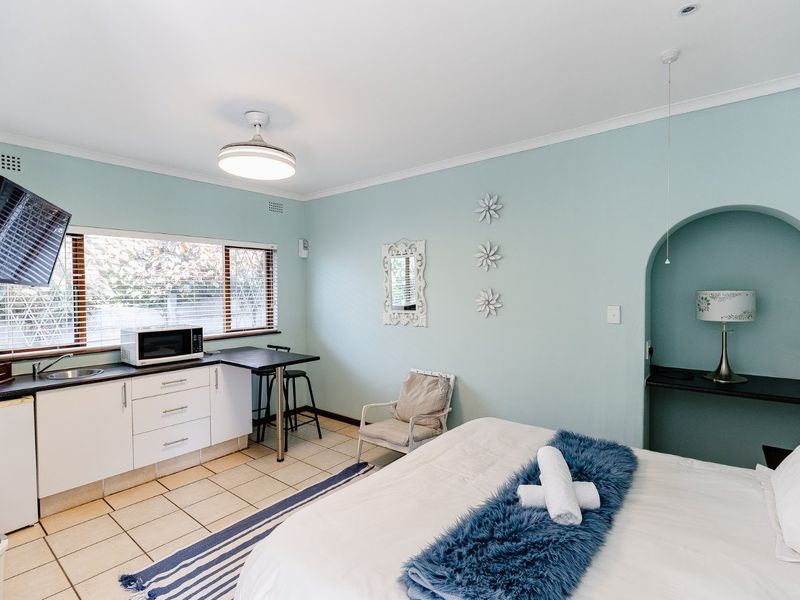 Prime Position With Income Options And Sea Views   - Photo 10