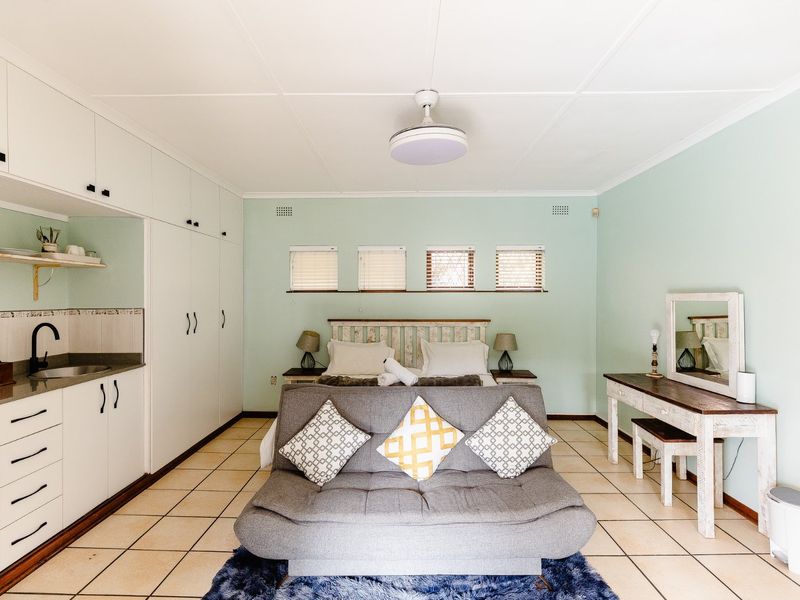 Prime Position With Income Options And Sea Views   - Photo 7