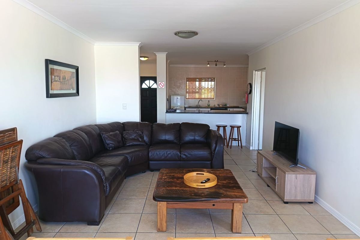 Luxury Coastal Lifestyle Apartment - 2 - Bedroom Apartment - Photo 3